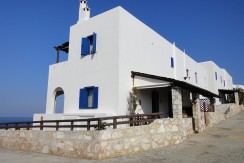 Maisonette in front of the sea